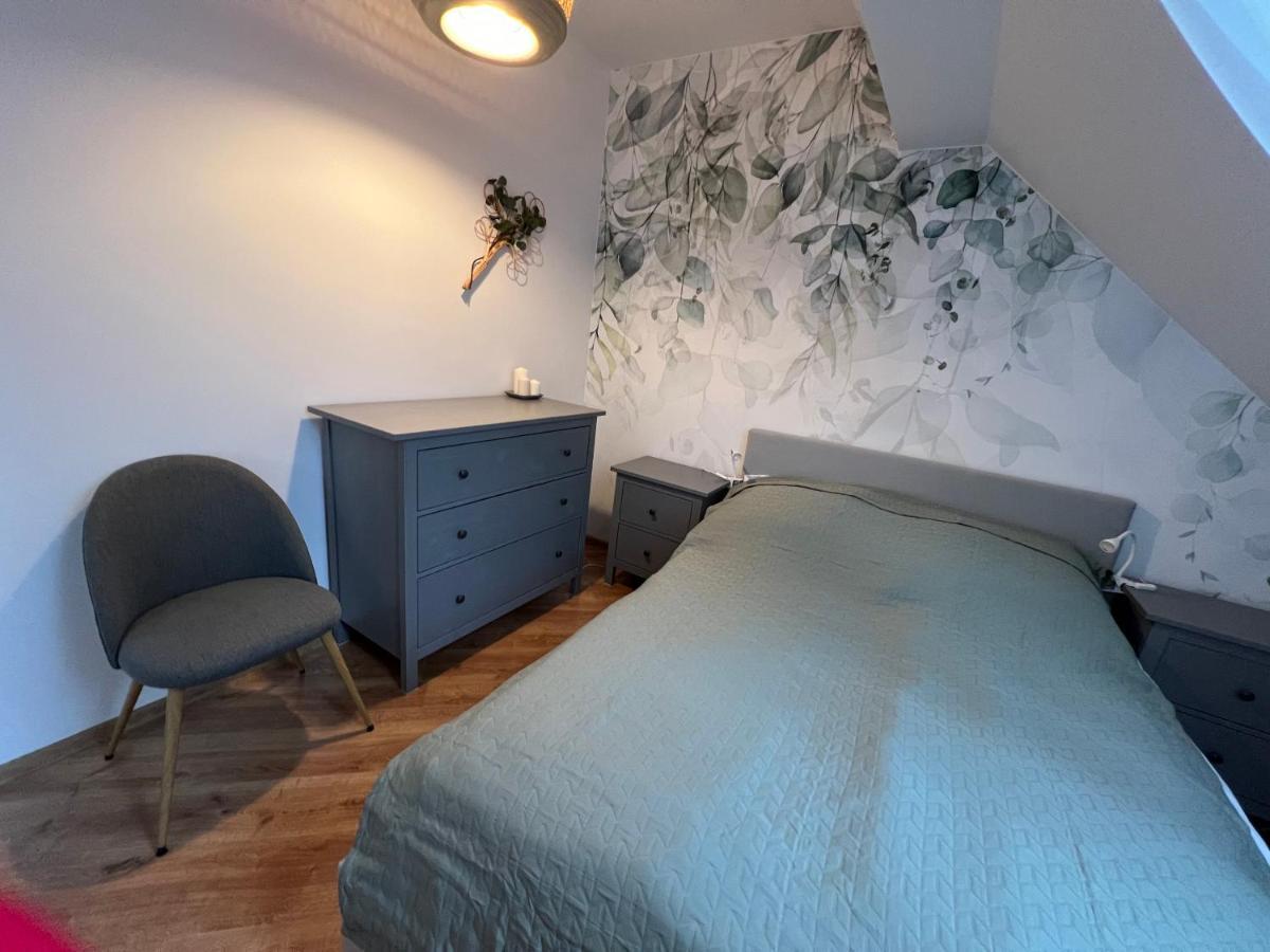 Apartament W Centrum - Nasze Poddasze ウストシキ・ドルネ エクステリア 写真